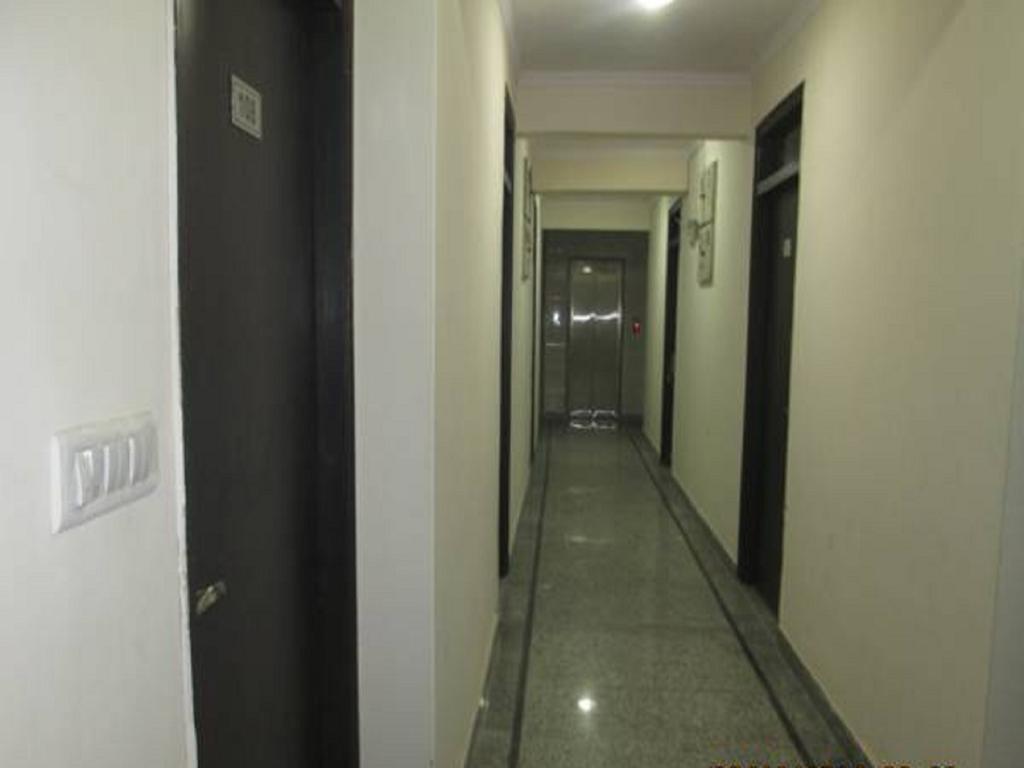 Charanpahari Hotel Nova Deli Exterior foto